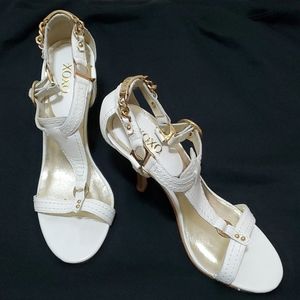 XOXO Link Shoe in original box